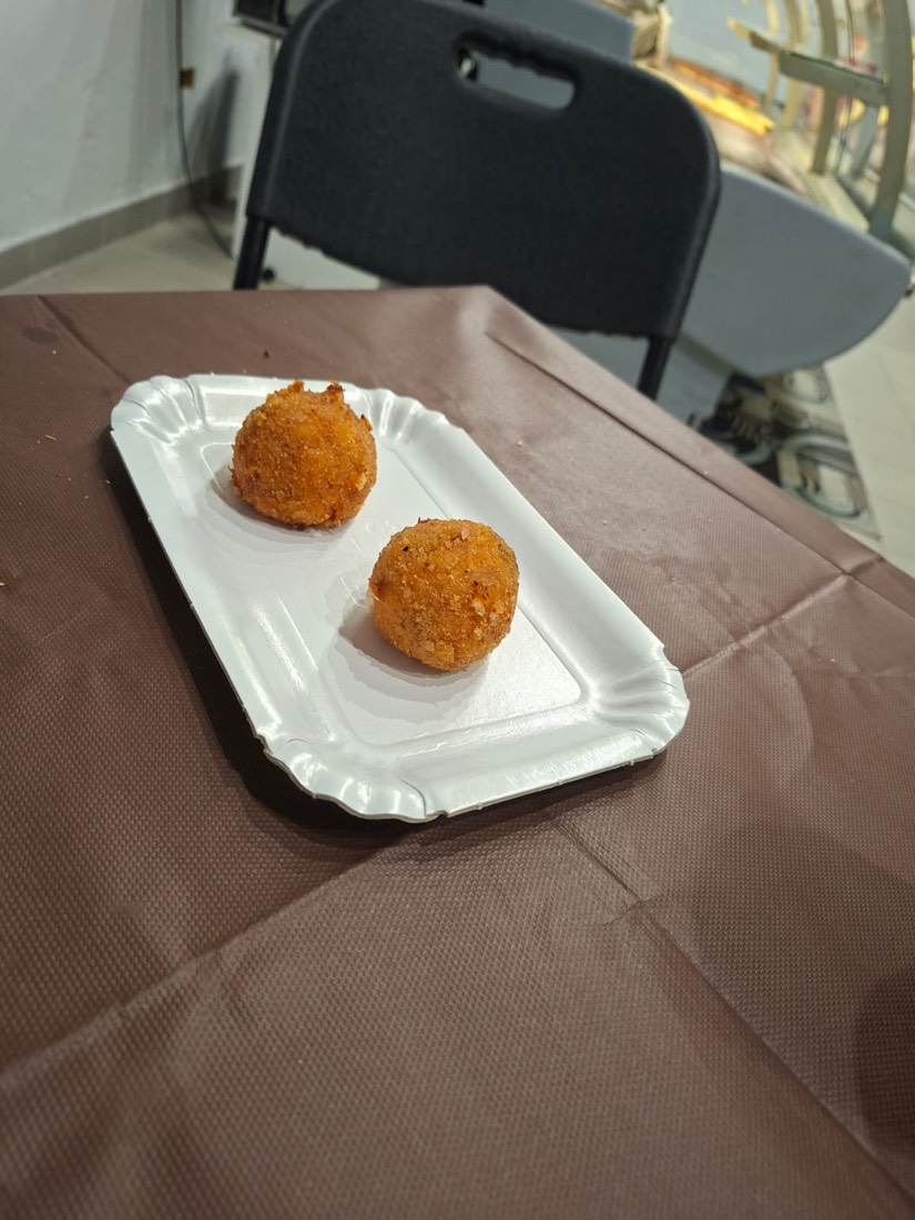 Arancini messinesi fritti e croccanti